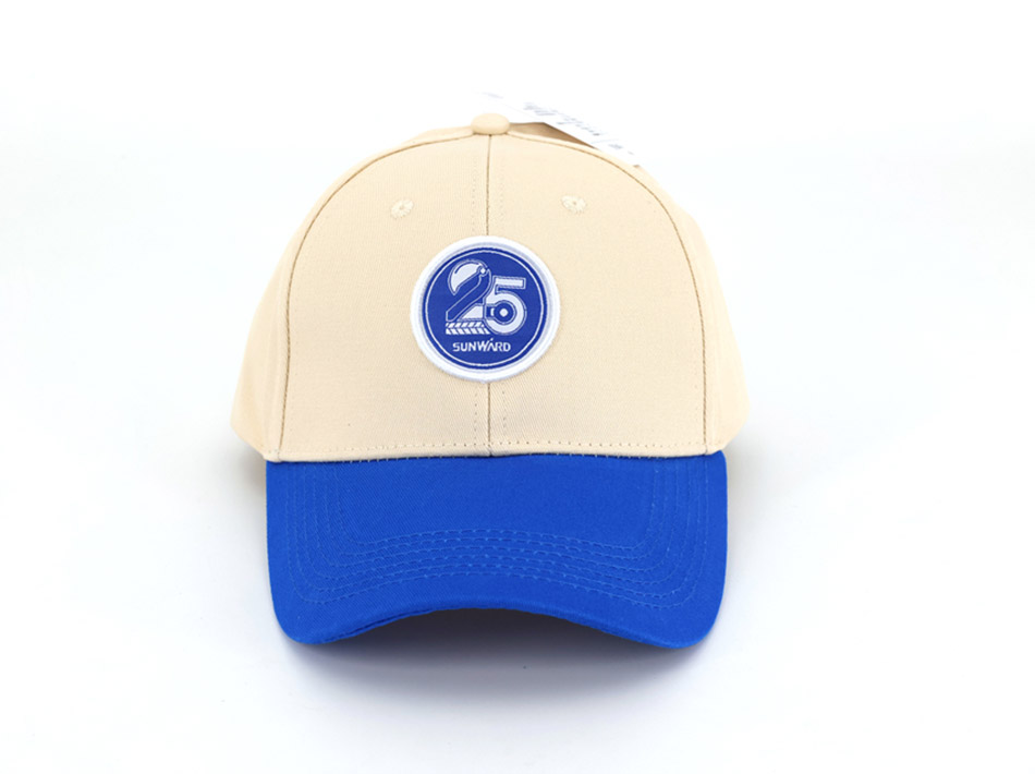 Cappellini da baseball personalizzati per il 25° anniversario di Sunward